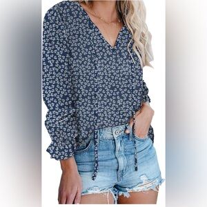 Floral Navy Blouse Size Small NWT